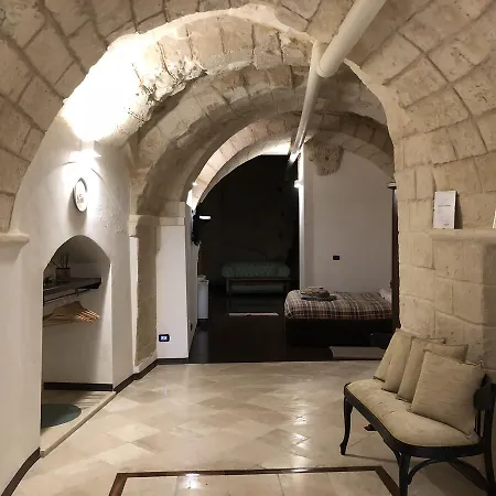 Alla dimora di Chiara Suite&Rooms-3